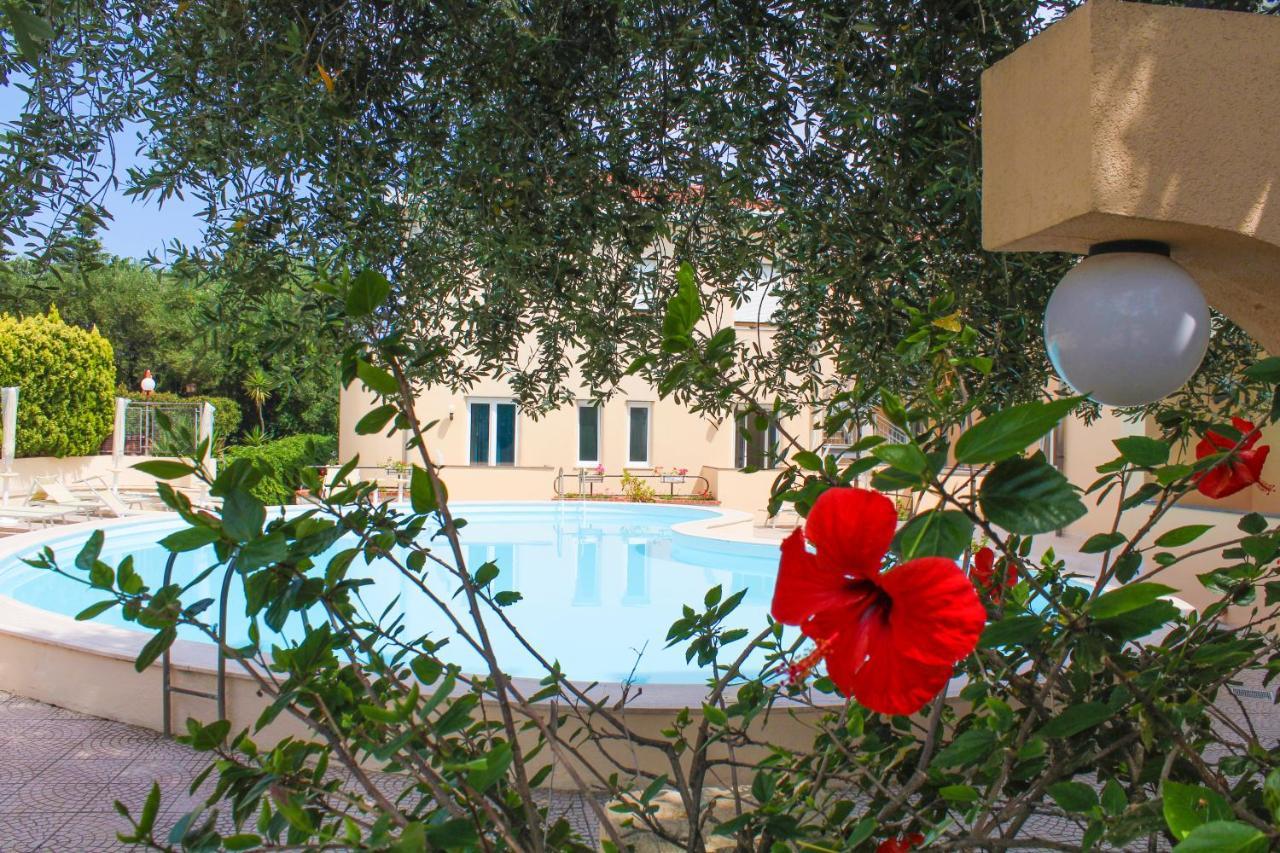 Hotel America Marina di Camerota Esterno foto