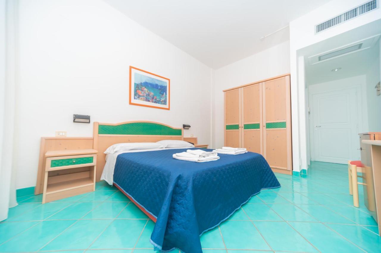 Hotel America Marina di Camerota Esterno foto
