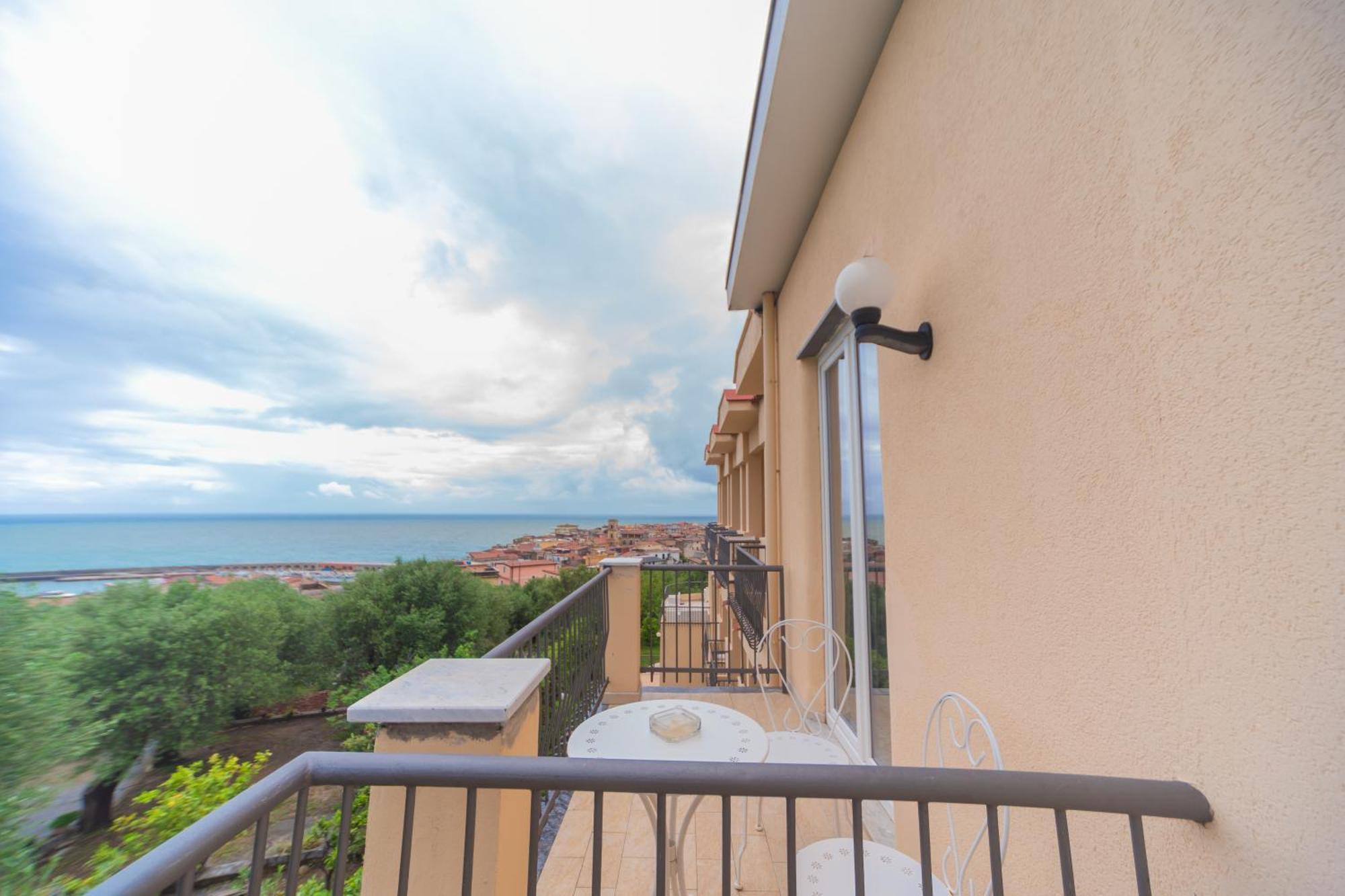 Hotel America Marina di Camerota Esterno foto