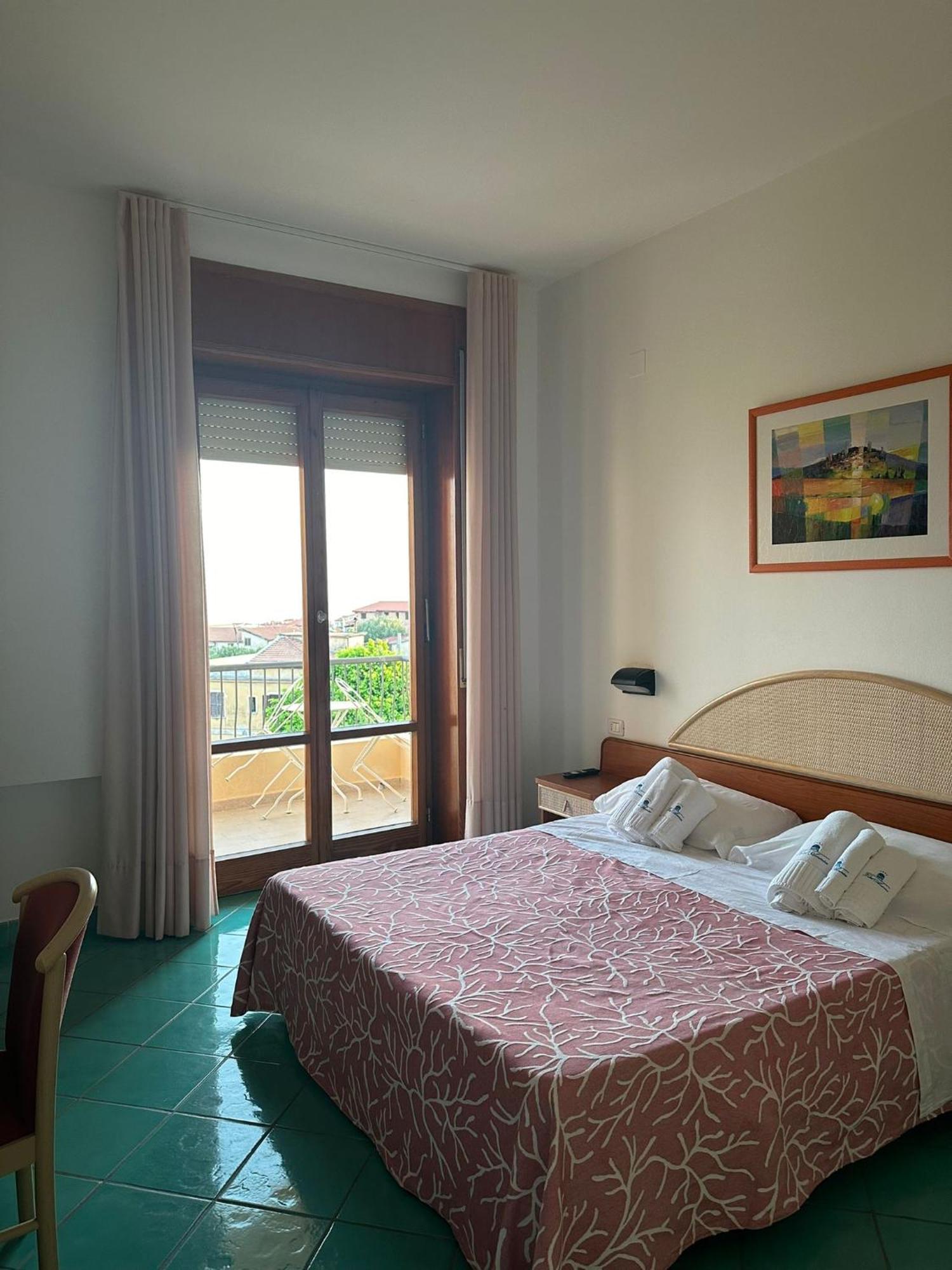 Hotel America Marina di Camerota Esterno foto