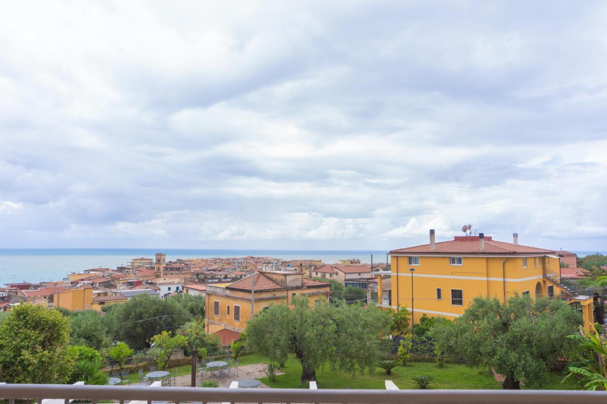 Hotel America Marina di Camerota Esterno foto