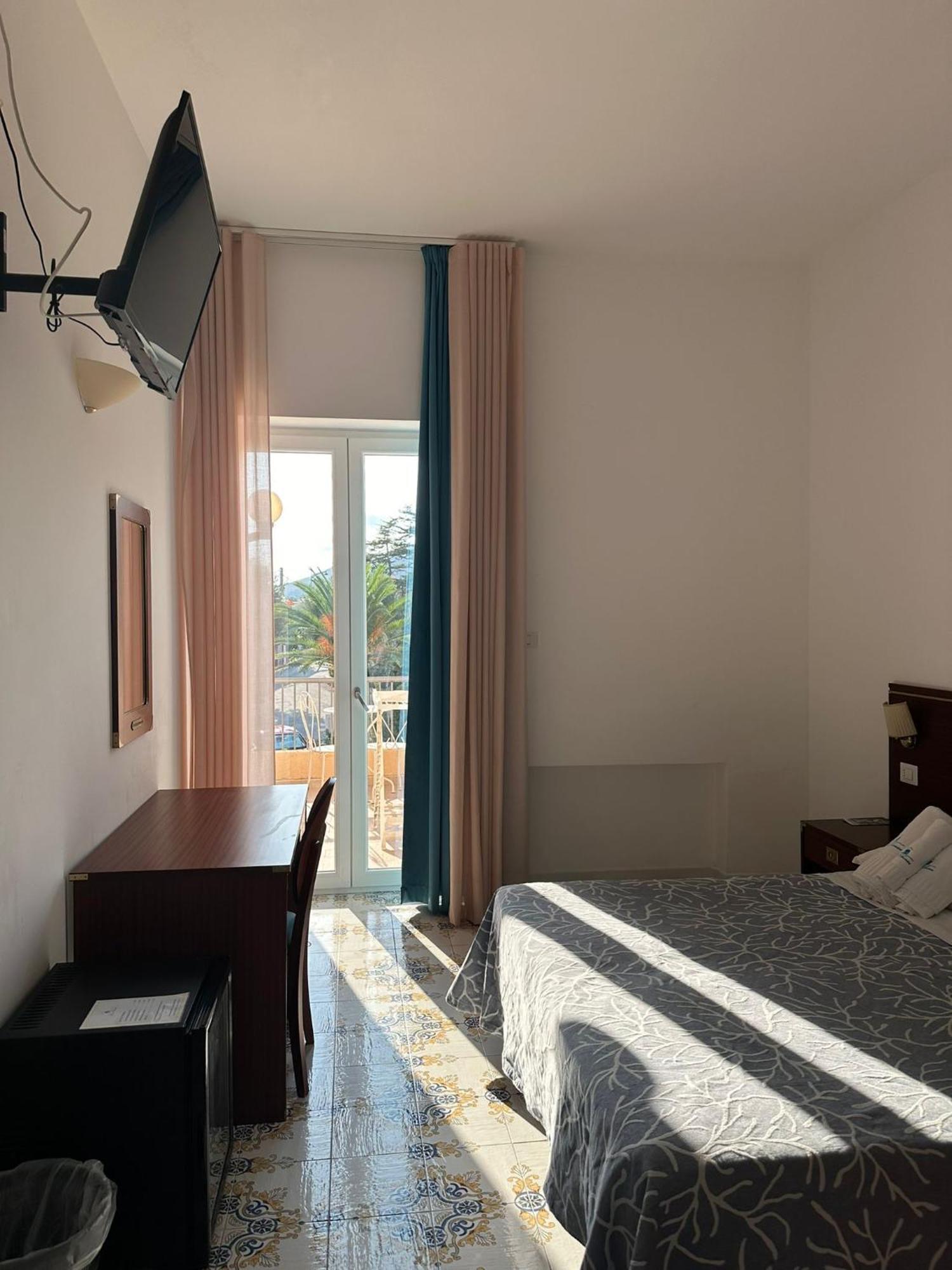 Hotel America Marina di Camerota Esterno foto