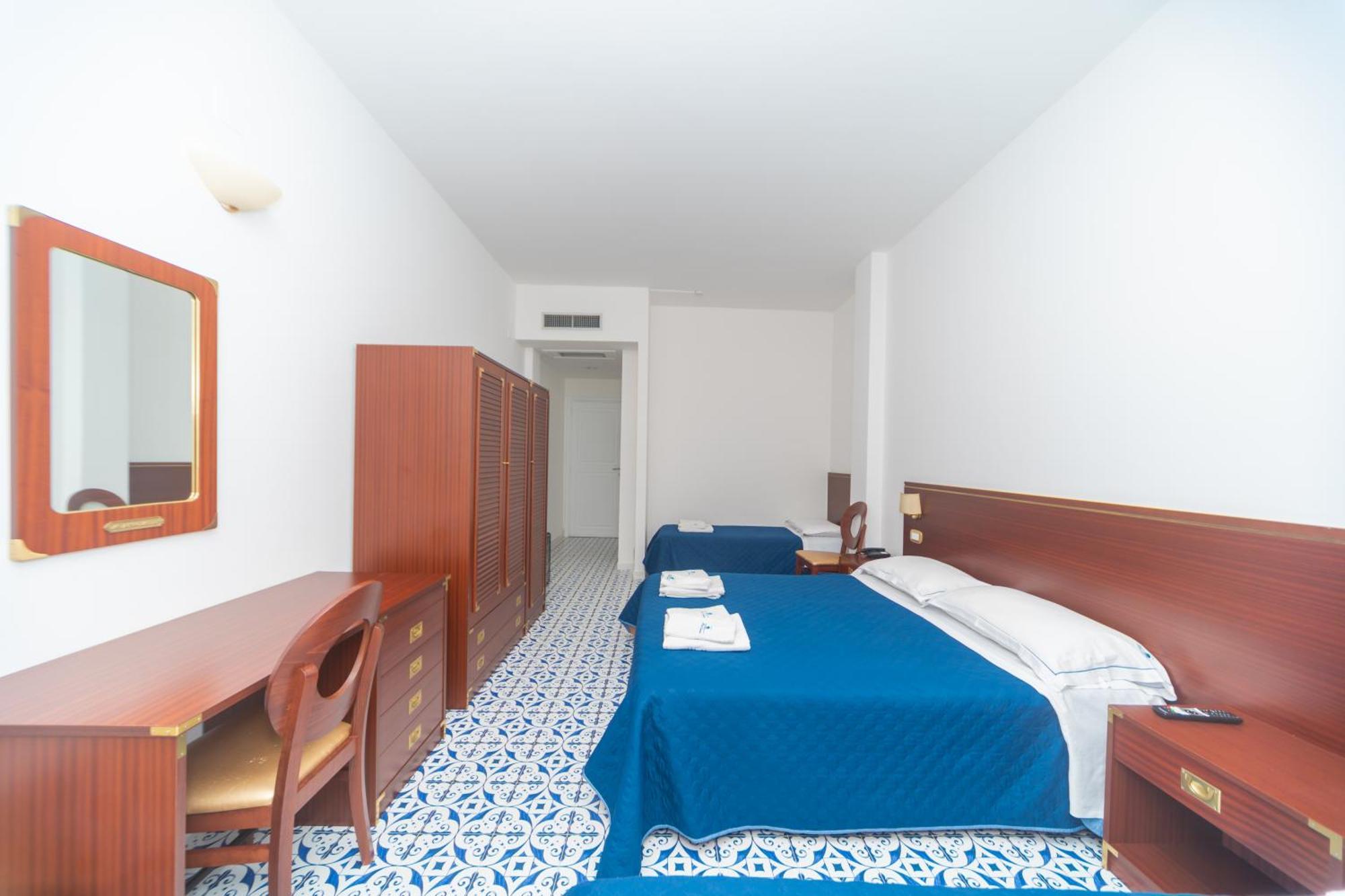 Hotel America Marina di Camerota Esterno foto