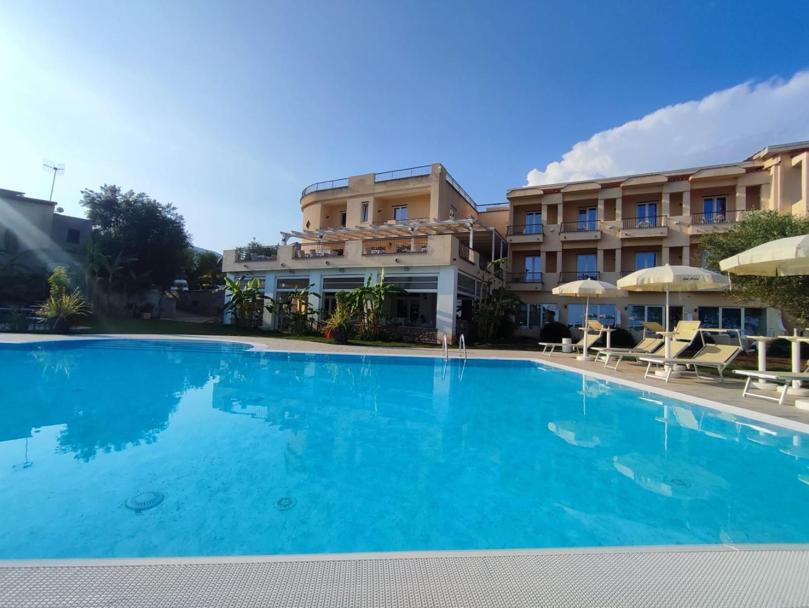 Hotel America Marina di Camerota Esterno foto